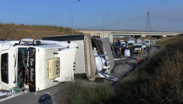 Kuzey Marmara Otoyolu’nda TIR devrildi