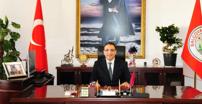 Balçova Belediye Başkanı Onur Yiğit görevine iade edildi